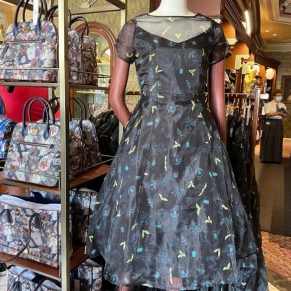 ✅Disney Women's Dress - The Dress Shop - Haunted Mansion - Picture 2 of 11